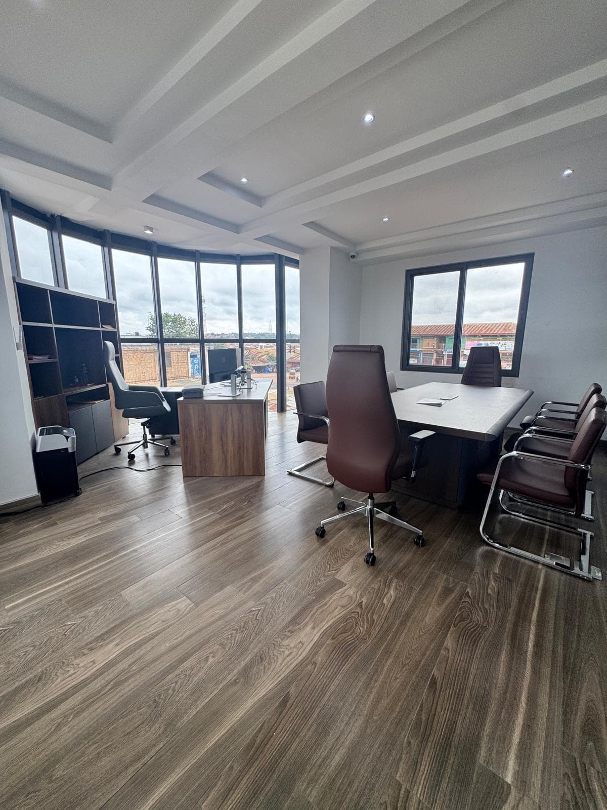 Professional office and meeting space